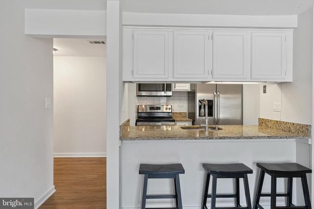 7 COPPS HILL CT, Montgomery Village, MD 20886