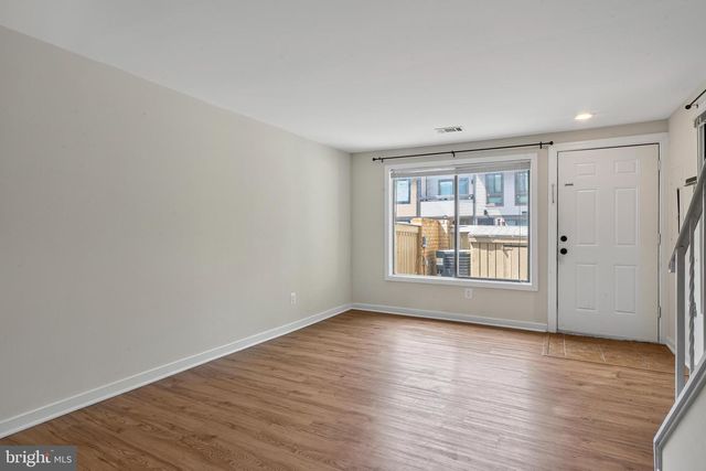 7 COPPS HILL CT, Montgomery Village, MD 20886
