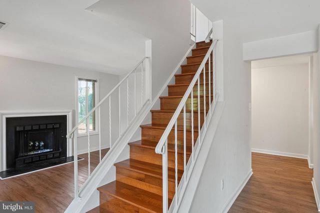 7 COPPS HILL CT, Montgomery Village, MD 20886