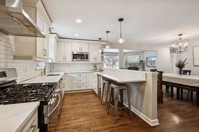 5800 York Avenue S, Edina, MN 55410