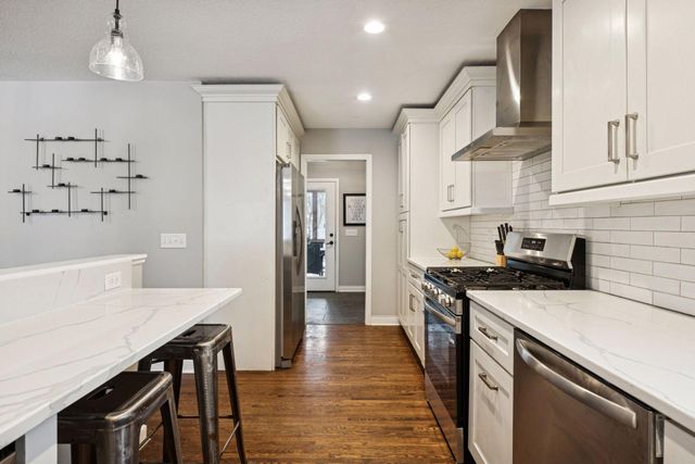 5800 York Avenue S, Edina, MN 55410