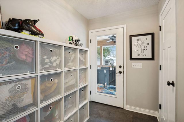 5800 York Avenue S, Edina, MN 55410