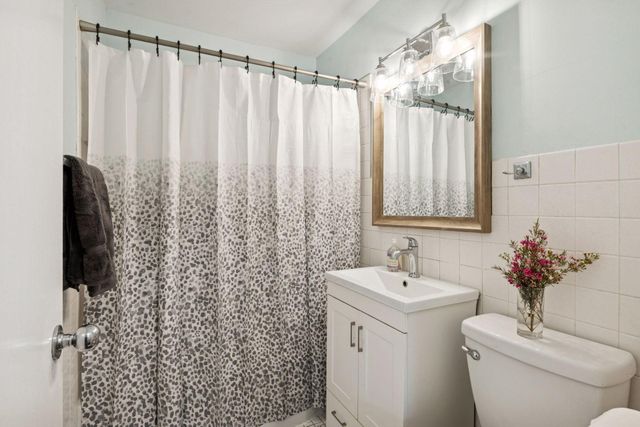 5800 York Avenue S, Edina, MN 55410