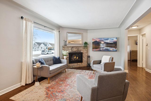 5800 York Avenue S, Edina, MN 55410