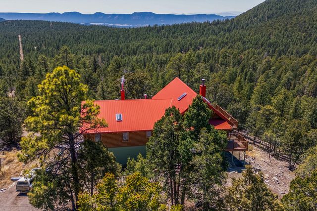 387 County Rd B64, Pecos, NM 87552