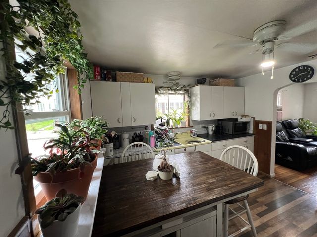 6 Cresthill Rd 6, Boston, MA 02135
