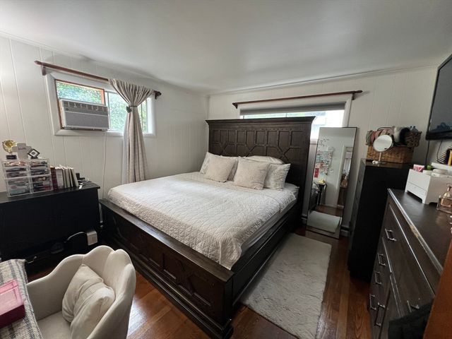 6 Cresthill Rd 6, Boston, MA 02135