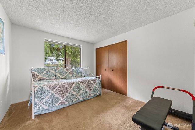 10023 Whitecap Drive NW, Olympia, WA 98502