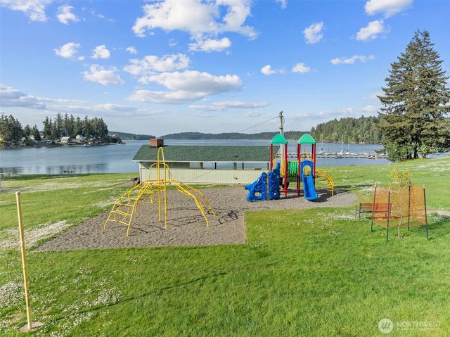 10023 Whitecap Drive NW, Olympia, WA 98502