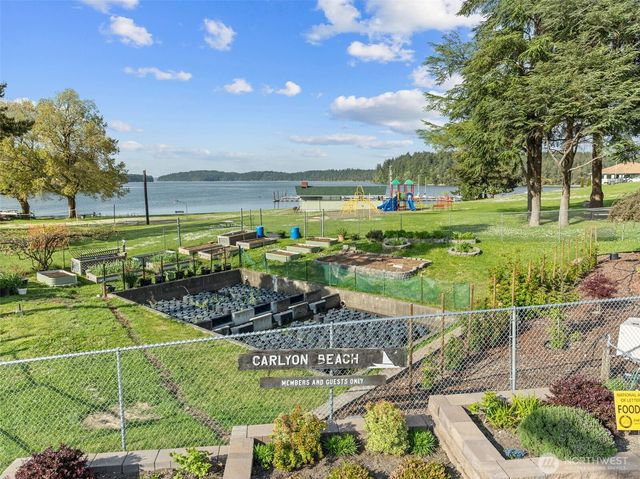 10023 Whitecap Drive NW, Olympia, WA 98502