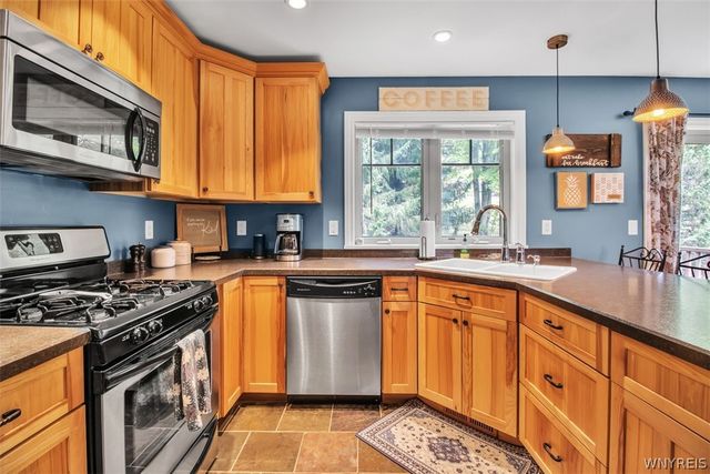 9 Mountainview Lower, Ellicottville, NY 14731