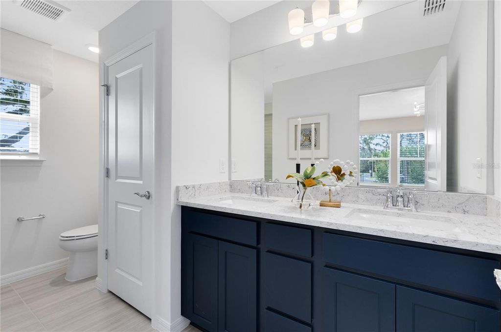 Image 25 of property listing at 11467 HARBORVIEW STREET, Orlando, FL 32832