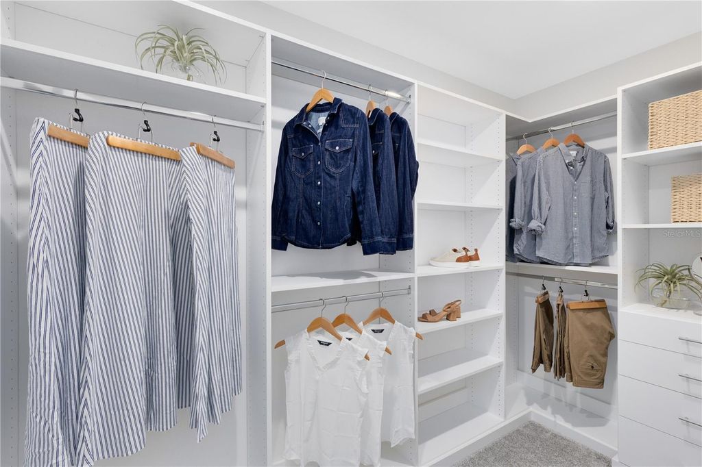 Image 27 of property listing at 11467 HARBORVIEW STREET, Orlando, FL 32832