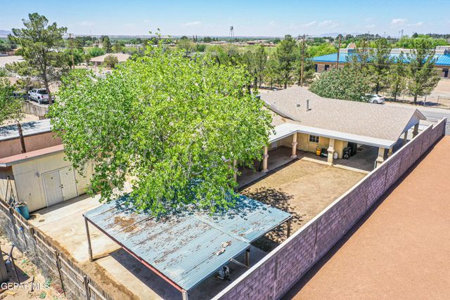 916 MIKE MAROS Street, Fabens, TX 79838