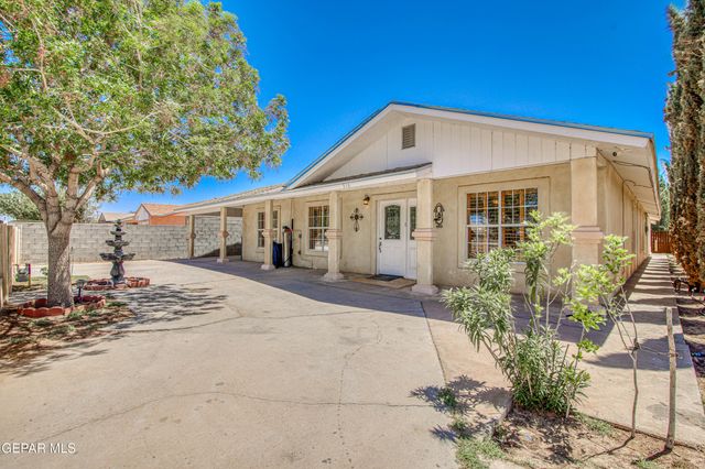 916 MIKE MAROS Street, Fabens, TX 79838