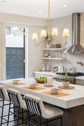 636 636 56Th St, Oakland, CA 94609