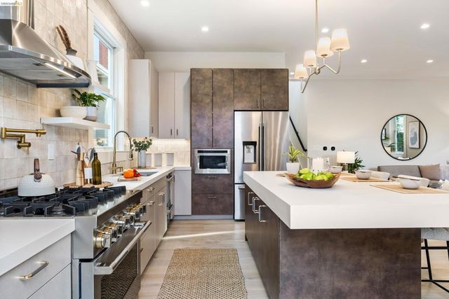 636 636 56Th St, Oakland, CA 94609