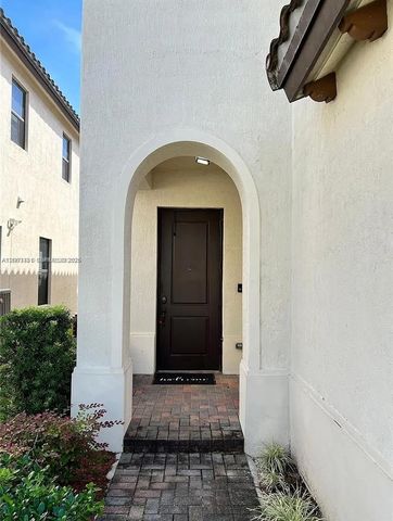 3214 W 97th St 3214, Hialeah, FL 33018