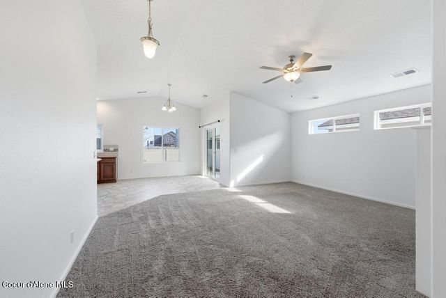 1436 N MINAM LOOP, Post Falls, ID 83854