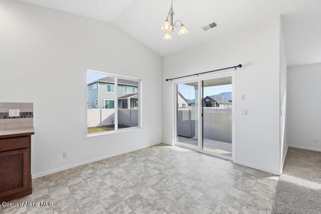 1436 N MINAM LOOP, Post Falls, ID 83854