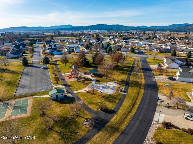 1436 N MINAM LOOP, Post Falls, ID 83854