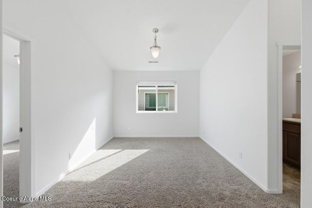 1436 N MINAM LOOP, Post Falls, ID 83854