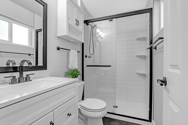 6221 Jack London Cir, Sacramento, CA 95842