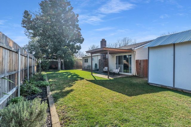 6221 Jack London Cir, Sacramento, CA 95842