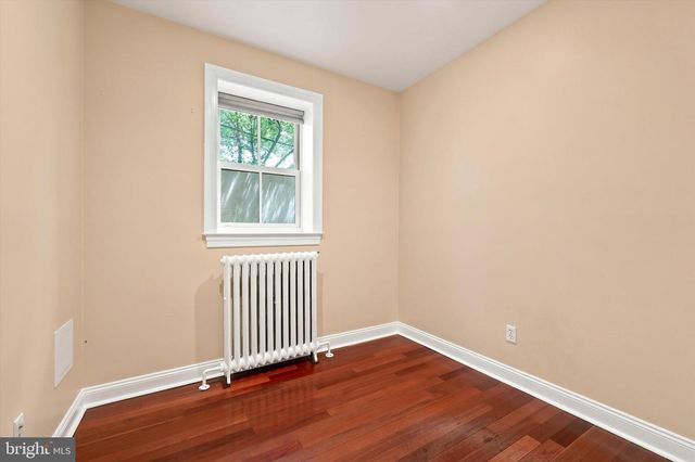 2320 LOMBARD ST, Philadelphia, PA 19146
