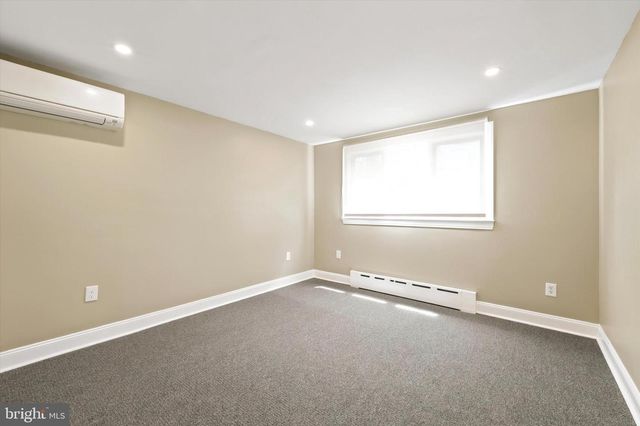 2320 LOMBARD ST, Philadelphia, PA 19146