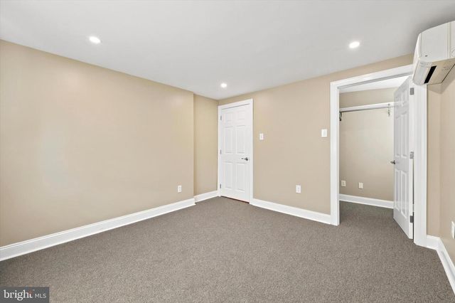 2320 LOMBARD ST, Philadelphia, PA 19146
