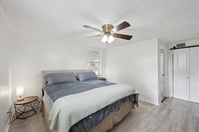 253 Hampton Lane, Beaumont, TX 77707