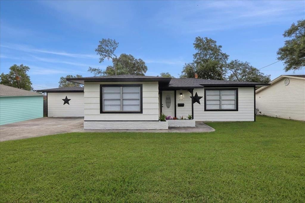 253 Hampton Lane, Beaumont, TX 77707
