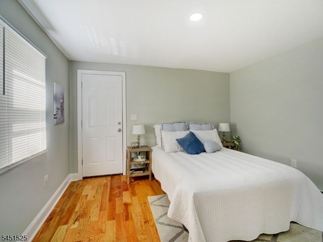 236 Franklin St, Elizabeth City, NJ 07206