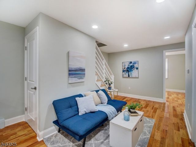 236 Franklin St, Elizabeth City, NJ 07206