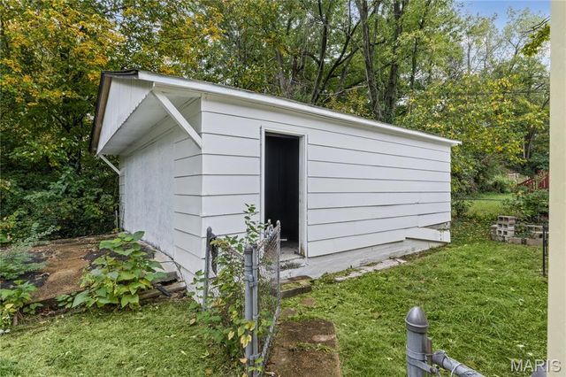 4026 Belfore Drive, St Louis, MO 63121