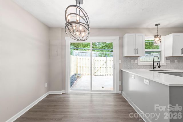 1221 Scaleybark Road F, Charlotte, NC 28209