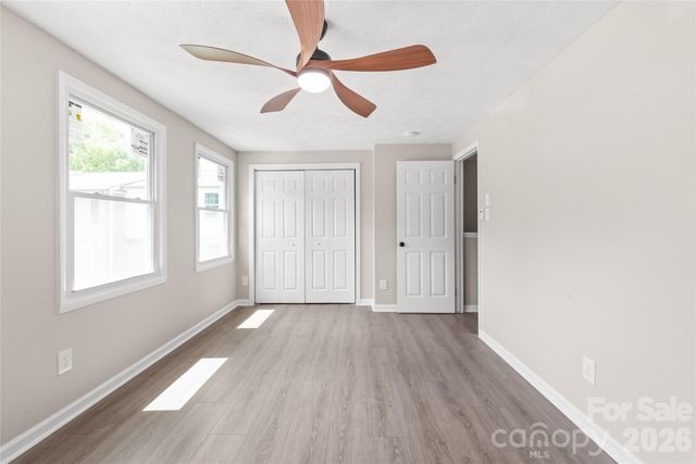 1221 Scaleybark Road F, Charlotte, NC 28209