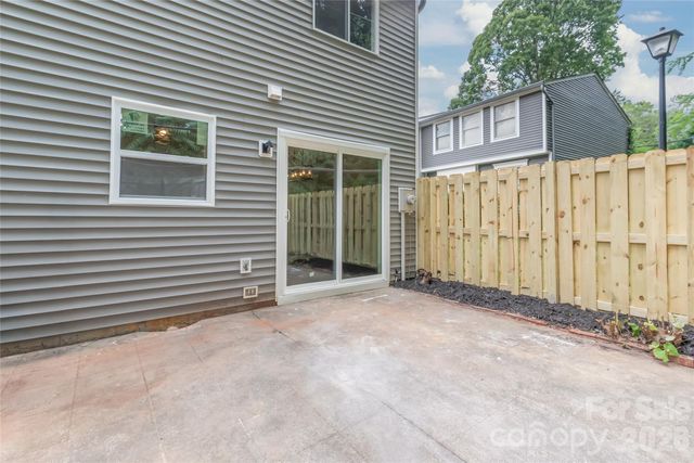 1221 Scaleybark Road F, Charlotte, NC 28209