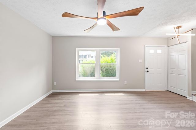 1221 Scaleybark Road F, Charlotte, NC 28209