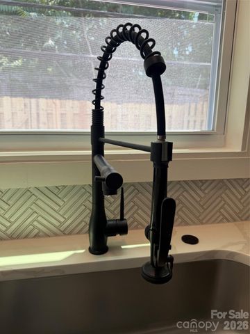 1221 Scaleybark Road F, Charlotte, NC 28209