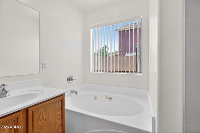 1731 W SAINT CATHERINE Avenue, Phoenix, AZ 85041