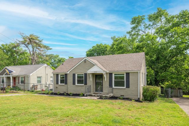 2223 Fernwood Dr, Nashville, TN 37216