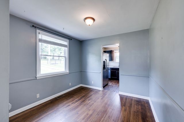 2223 Fernwood Dr, Nashville, TN 37216