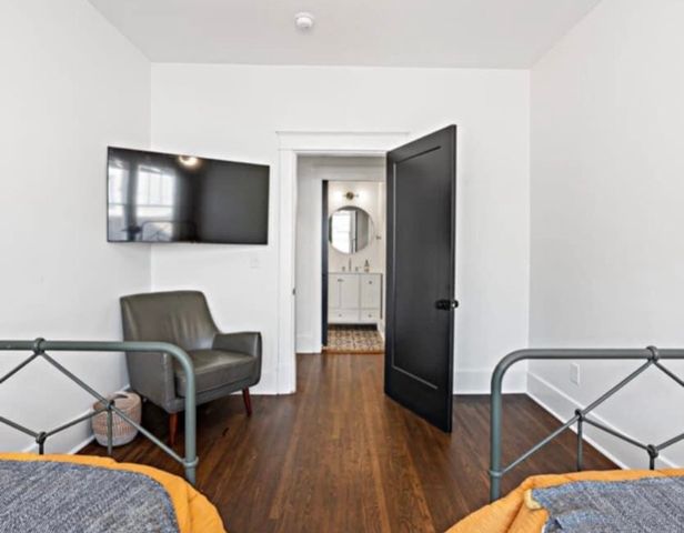 1002 Fairwin Ave, Nashville, TN 37216