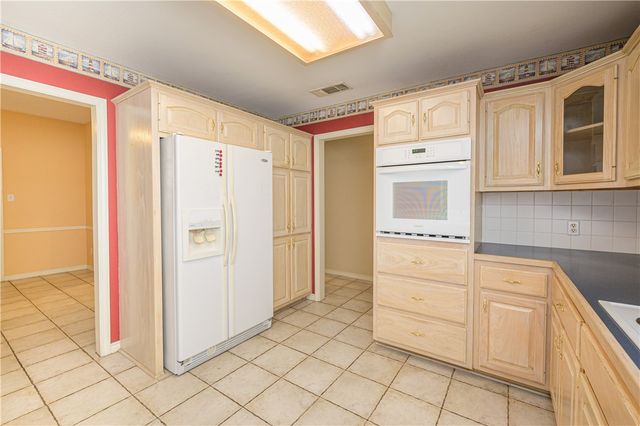 10416 N 7th St, Pettus, TX 78146