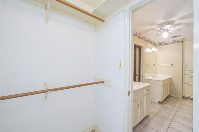 10416 N 7th St, Pettus, TX 78146