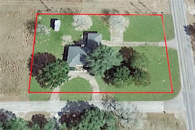 10416 N 7th St, Pettus, TX 78146