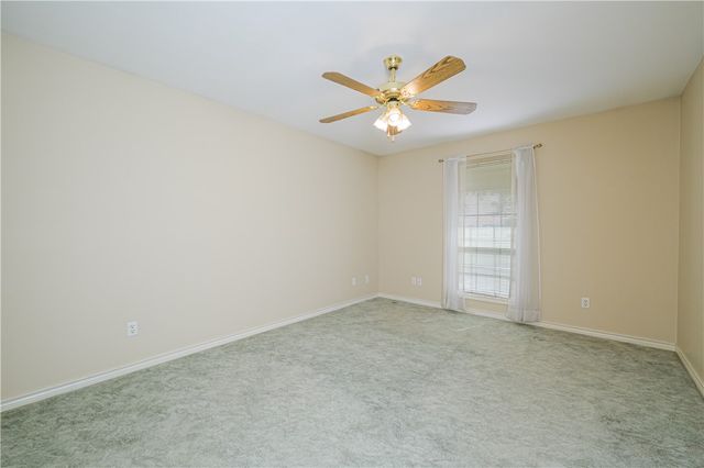 10416 N 7th St, Pettus, TX 78146