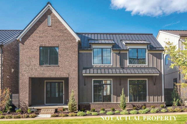 2368 Quarry Trails Drive, Columbus, OH 43228